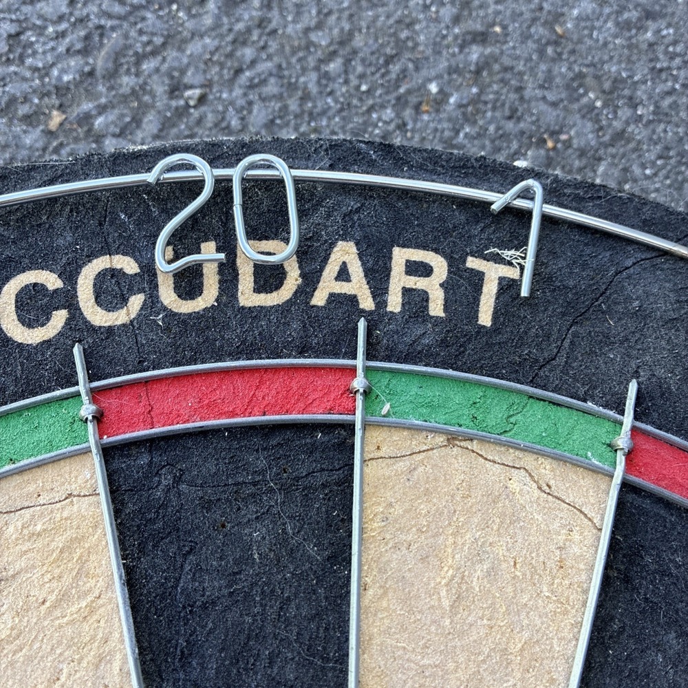Vintage Winmau Accudart Official British Dart Organization (BDO) Board - Picture 8 of 16